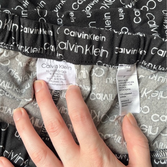 🌀CALVIN KLEIN🌀- 2pc BUNDLE- Two Pairs of Patterned Pajamas Pants, size XL Mens - Picture 5 of 5